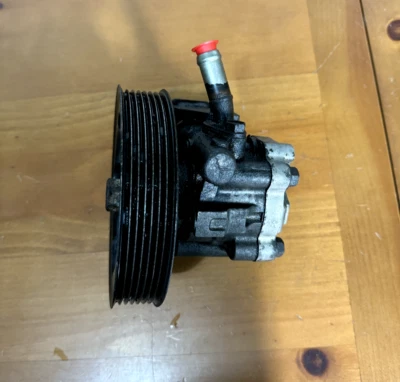 Bomba y polea de dirección asistida Infiniti QX56 QX80 2011-2017 FABRICANTE DE EQUIPOS ORIGINALES Foto 1 de 4