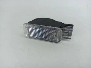interior light for AUDI A6 C6 AVANT (4F5) 2.7 TDI 2004 125441 - Picture 1 of 3