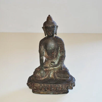 Buddha Shakyamuni Antica scultura Cinese Bronzo dinastia Ching  XIX secolo  P932 - Immagine 1 di 4