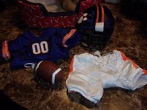 TRAJE DE FÚTBOL BAB BUILD A BEAR, OSO PERRO Y CAMA PARA PERRO - Imagen 1 de 3