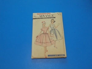 Vintage 50er/60er Jahre Advance Schnittmuster 8594 Mädchen Party Kleid & Slip Größe 10 - Bild 1 von 3