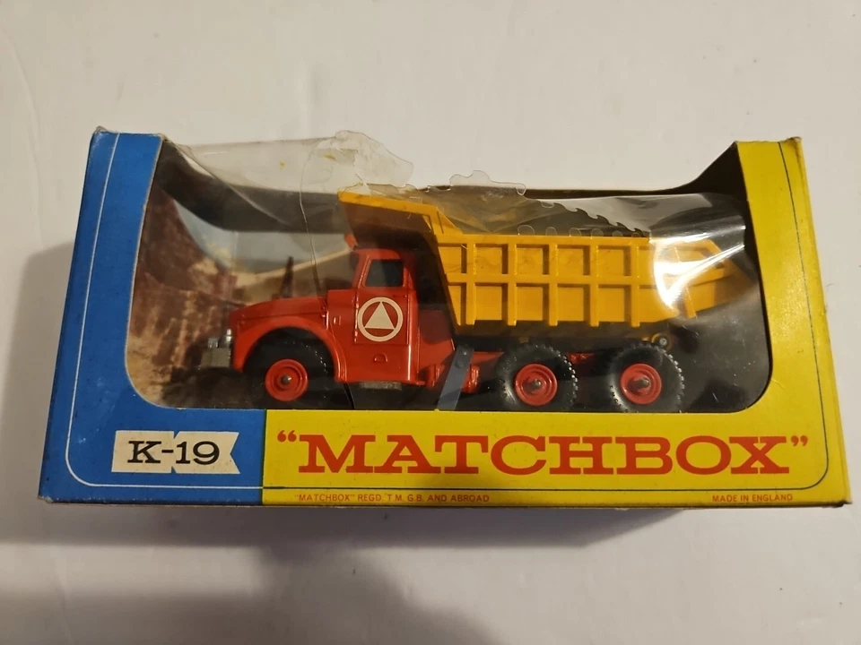 Lesney Matchbox K-19 King Size Scammell Tipper Truck Toy - Image 1 of 4