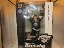 Wayne Gretzky Mcfarlane Legends 12 inch Figure Los Angeles Kings NHL