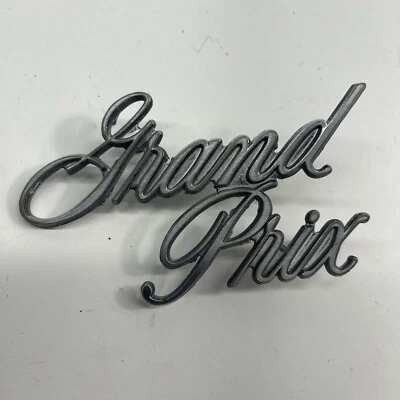 1971 72 Pontiac Grand Prix передний коллектор GP эмблема z1 - Изображение 1 из 4