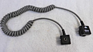 NIKON SC-17 TTL REMOTE COILED SYNC CORD - Picture 1 of 5