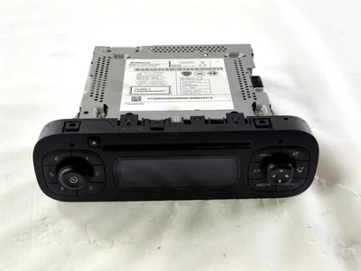 735603526 AUTORADIO FIAT PANDA 0.9 M 62KW 5M 5P (2015) RICAMBIO USATO (NON FORNI - Immagine 1 di 4