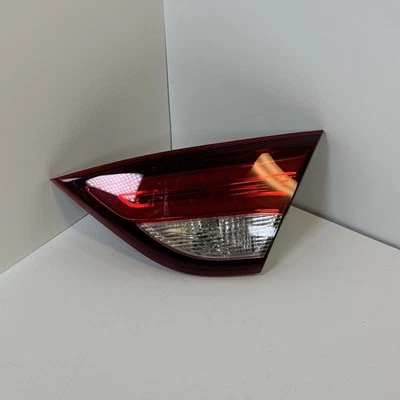 15-17 Chrysler 200 Right Inner Tail Light Foto 1 de 4