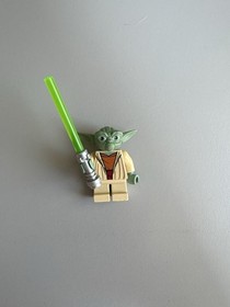 LEGO Star Wars Yoda Jedi Master Minifigure sw0219 Gray Hair 8018 7964