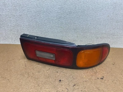 1992 年至 1993 年丰田 Celica 右乘客 右侧尾灯 S7692 DG — 第 1/4 张图片