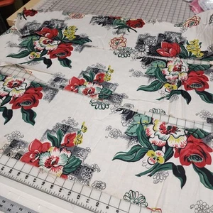 3 Vintage Drapery Fabric Remnants Mid Century Cotton Bold Red Floral A2 - Picture 1 of 8