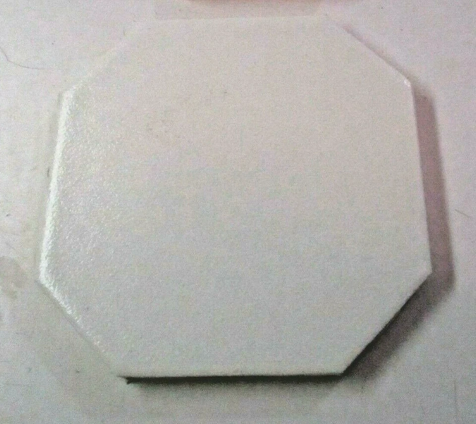 1 azulejo Olean AO EE. UU. 4-1/4 octágono 1970 cristalino brillo piso de cerámica blanco roto Foto 1 de 4