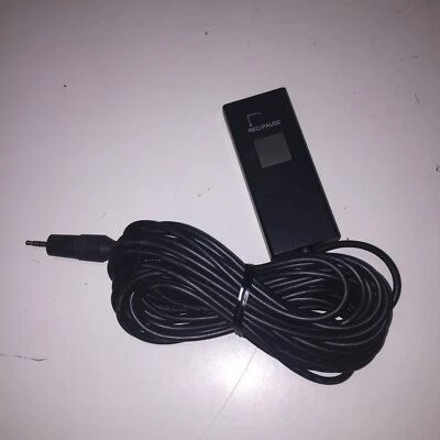 Panasonic VSQW0001 Remote Control Switch, Pause / Record for Camcorder - Image 1 of 3