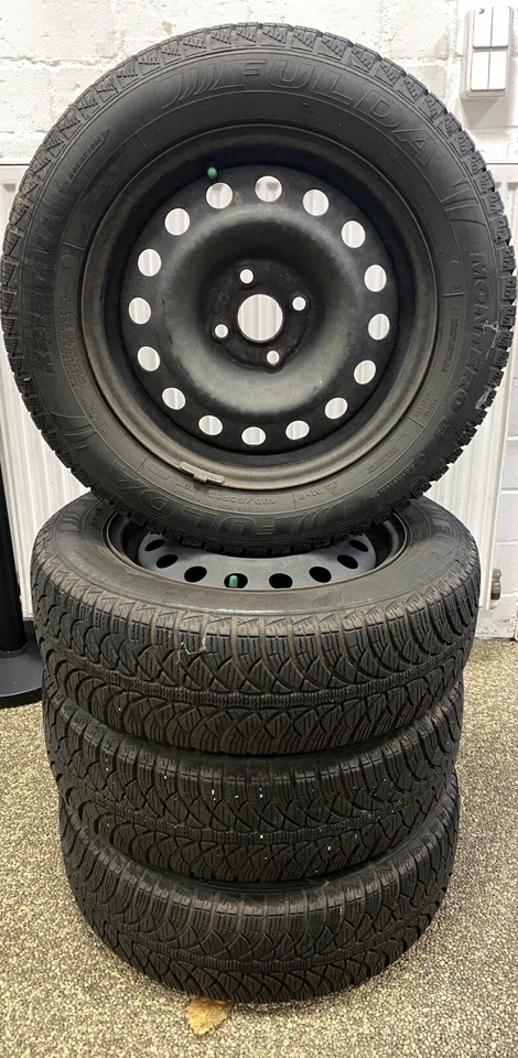 4x Winter-Kompletträder 185 65 15 Zoll Kia Rio 6,5mm - Bild 1 von 1