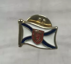 Vintage Nova Scotia Flag Collectible Lapel Pin Enamel Canada Travel Souvenir - Picture 1 of 4