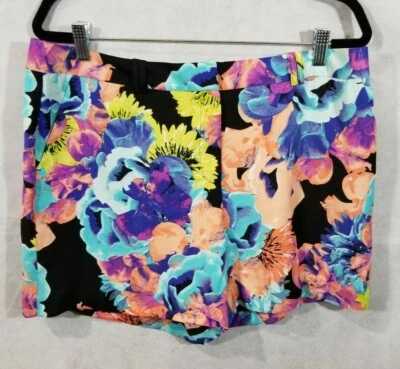 NWT Worthington Women Floral Print Modern Fit Shorts Size 14 BOHO HIPPIE Grandma - Image 1 of 4