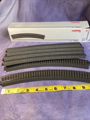 MARKLIN 24330 HO 6 Curved C-Track R3 - 1 box - NEW - Image 1 of 3