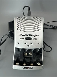 Sistema de carga de batería Rayovac para baterías triple AAA 9V cargador doble AA - Imagen 1 de 6