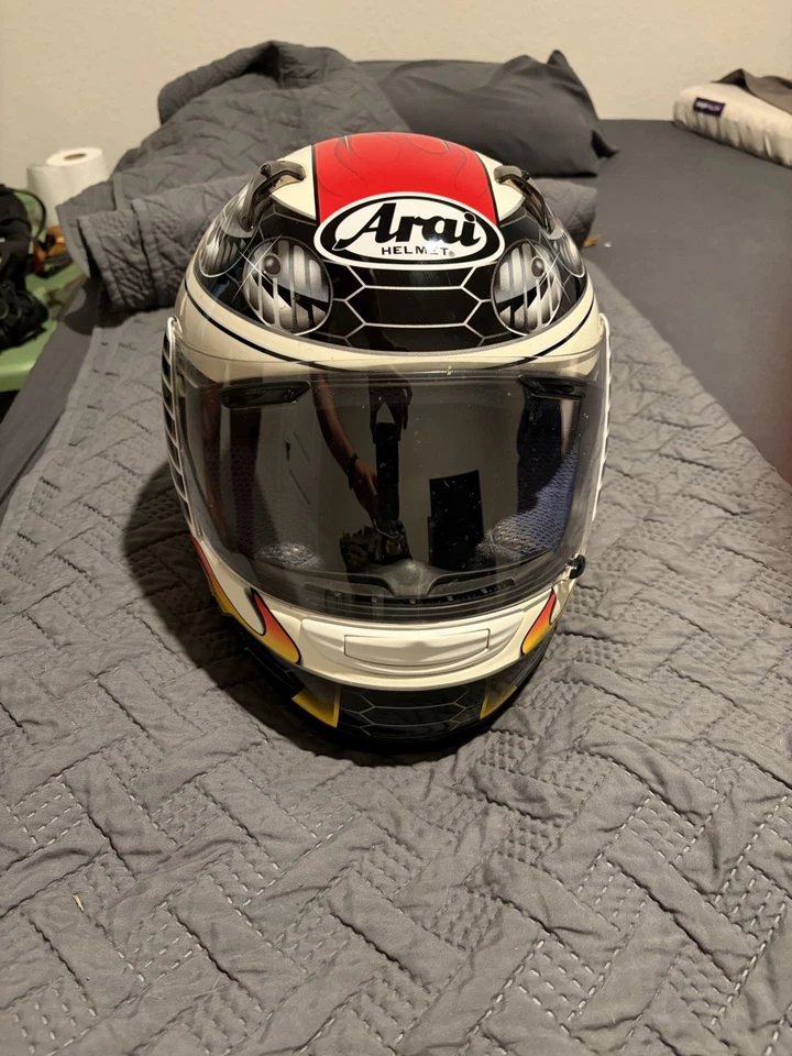 Casco de moto Arai Profile YF Designs talla L de Japón usado buen estado Foto 1 de 4