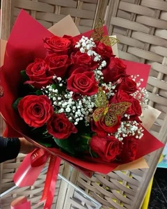 Fresh Real Rose Bouquet Nationwide Flower Delivery - Picture 1 of 1
