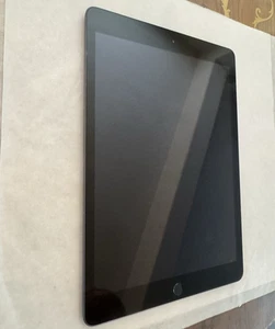 Apple Ipad 7th Gen A2200 10.2" 32GB Gray (WIFI+Cellular) Unlocked (BAD LCD) - Picture 1 of 8