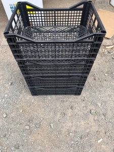 4 x Handy Sized Black Colour Stackable Storage Crates (BN5ZZ) - Picture 1 of 8