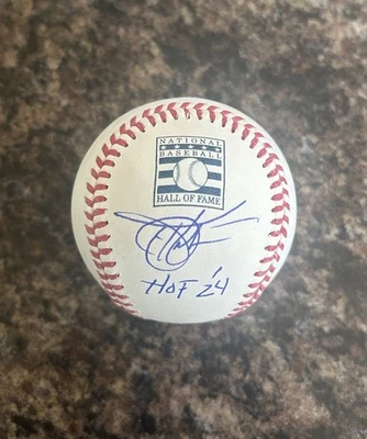 Logotipo autografiado del Salón de la Fama firmado por Todd Helton béisbol “HOF 24” Insc PSA/DNA Foto 1 de 3