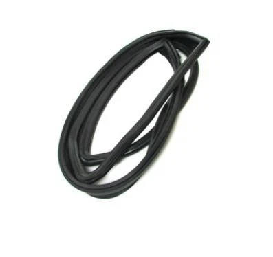 Parabrisas de goma convertible para Plymouth Barracuda y Dodge Dart 1967-69 Foto 1 de 1