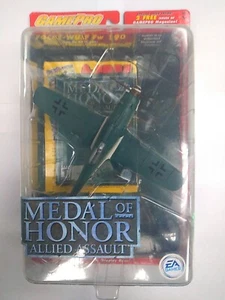 RARE- GAMEPRO JOYRIDE MEDAL OF HONOR ALLIED ASSAULT THUNDERBOLT P47 SERIES 4 - Picture 1 of 10