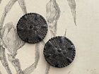 2 Anciens boutons en Verre noir à décor de fleurs - collection jais 3,2 cm