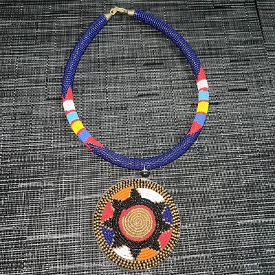 "Collar gargantilla hecho a mano con cuentas multicolor joyería 13"" longitud total 3"" colgante" Foto 1 de 3
