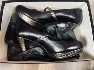 ESTEFANIA MARCO WOMENS BLACK LEATHER MARY JANE EMBOSSED CROC HEELS EURO 40 USA 9 - Picture 1 of 5