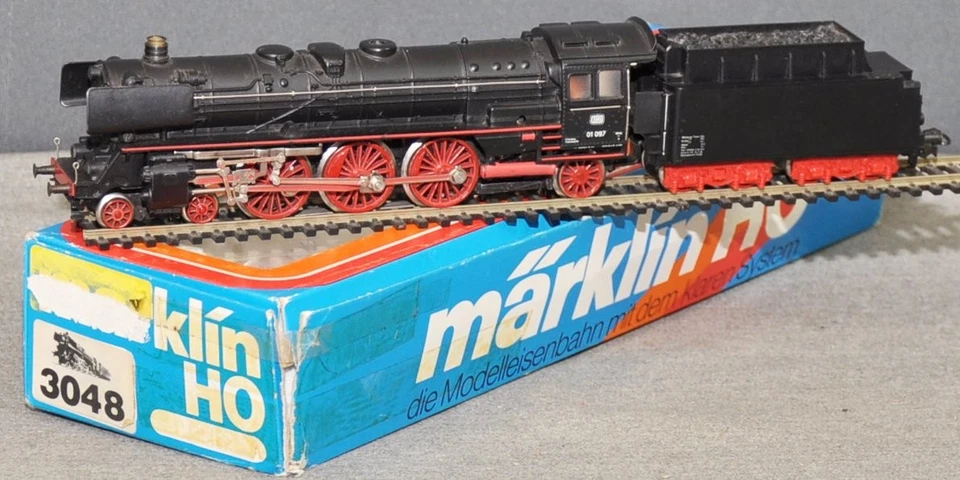 Märklin 3048 .6 Steam Locomotive BR 01 097 DB with Smoke from 1972 Good Condition EVP H0 - Image 1 of 1