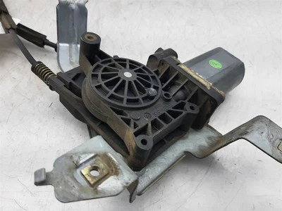 Regulador de janela traseira de passageiros elétrico 00-06 Chevrolet Tahoe 15135973 - Imagem 1 de 4