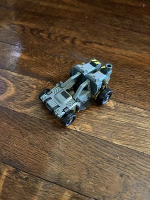 Figura de acción exclusiva Transformers Hardtop Scout Class Target Foto 1 de 3