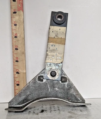 Soporte de suspensión silenciador camión mediano Chevrolet/GMC 1973-1981 Foto 1 de 4