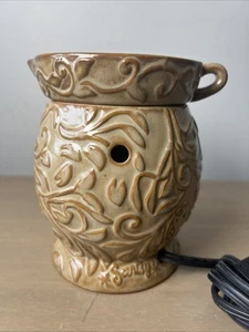 Scentsy Wachswärmer Island Collection braun hellbraun mit Ranken Design nicht mehr produziert GETESTET - Bild 1 von 7