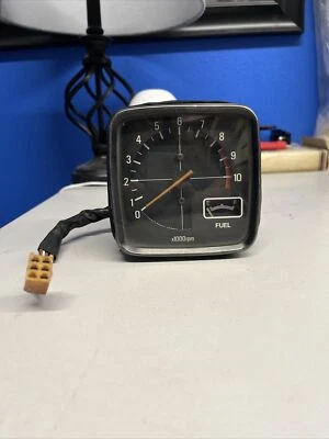 78 79 81 Yamaha XS1100H XS1100 XS 1100 E OEM Tachometer Gauge Fuel RPM Housing - Imagem 1 de 4