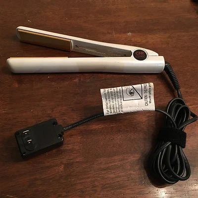 Plancha de peluquería/alisado de cerámica blanca nacarada CHI Ionic de una sola pasada GF1120 Foto 1 de 4