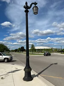 Vintage City of Dearborn street light - Picture 1 of 8