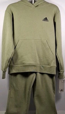 Pulôver com capuz e calça Adidas unissex pequeno logotipo mínimo lã 2 peças. Conjunto, verde - Imagem 1 de 4