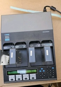 Analizador de batería Cadex C7400 serie C 4 estaciones, con 20 adaptadores - Imagen 1 de 11