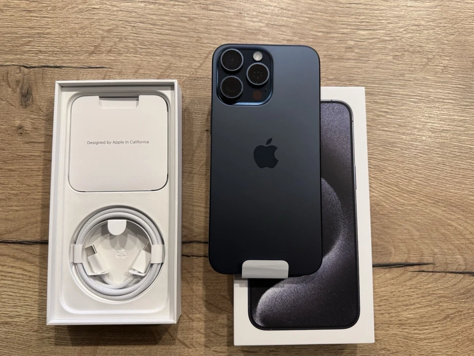 Apple iPhone 15 Pro Max 512GB 6.7" Blue Titanium Garanzia Italia Come Nuovo - Immagine 1 di 1