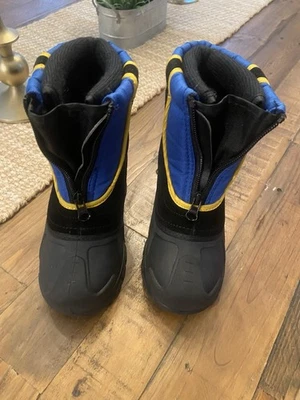 Botas de neve infantis tamanho 12 forradas com zíper lateral botas de neve novas - Imagem 1 de 4