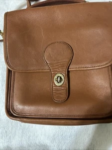 Wilson’s Tan Leather Purse Travel Bag Shoulderbag Organizer Crossbody Unisex - Picture 1 of 10