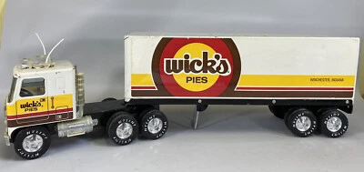 Vintage Nylint Wicks Pies Pressed Steel SemiTruck Trailer 18 Wheeler Tandem Axel - Image 1 of 4