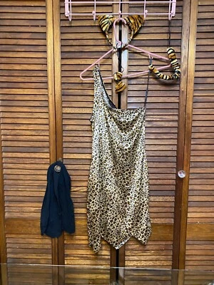 Костюм кошки размер meduim для взрослых - Изображение 1 из 4