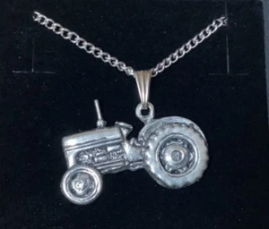 Ciondolo in peltro argento per trattore su catena (P) - Foto 1 di 3