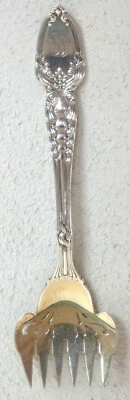 TIFFANY & CO ESCOBA 5 1/2 PULGADAS TENEDOR DE SARDINA DIENTES DE LAVADO DORADOS Foto 1 de 4