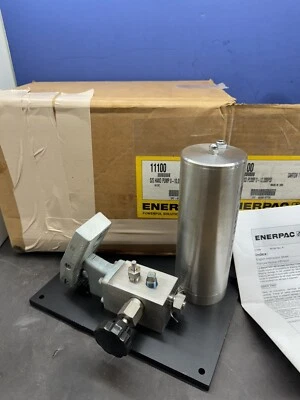 Bomba manual Enerpac 11100, acero inoxidable, 0-10.000 PSI incluye mango Foto 1 de 4
