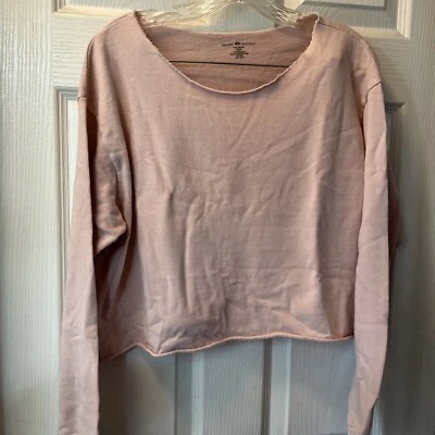 Brandy Melville Sudadera Recortada OS - Bebé Rosa Manga Larga Cuello Redondo - Dobladillo Crudo Foto 1 de 4